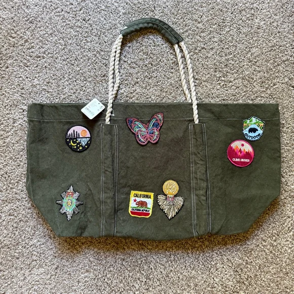 Free People Been There Badge Tote Bag NWT - Picture 5 of 6